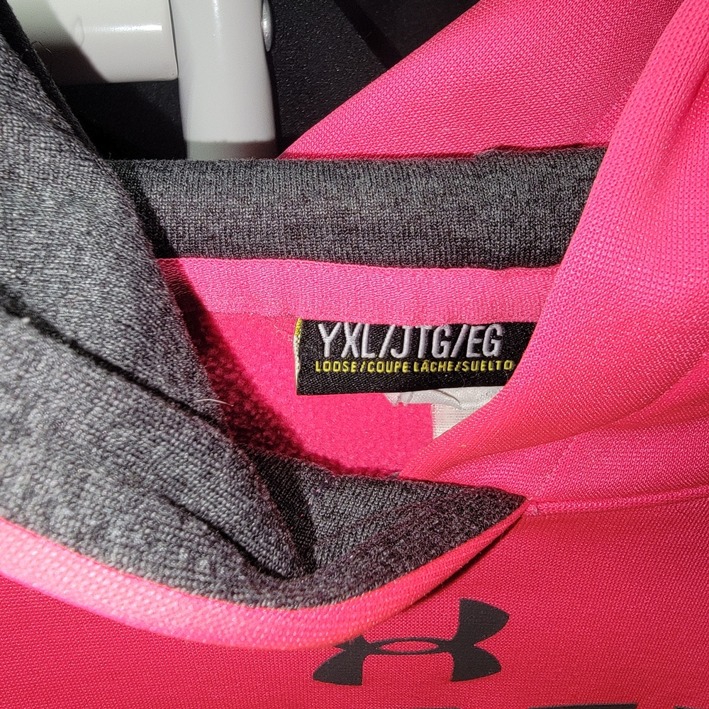 Y XL Under Armour Pink and Gray Hoodie